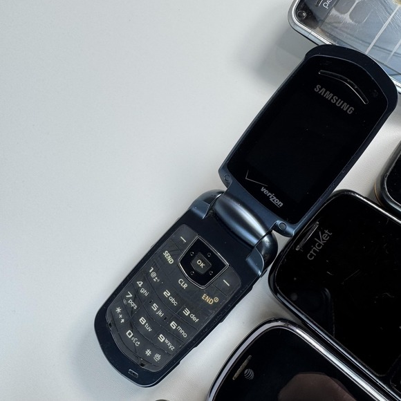 Mixed Brands Cell Phone Lot Bar QWERTY Parts Repair Untested AT&T Verizon - Picture 7 of 10